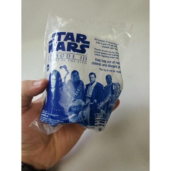 DARTH VADER Star Wars Episode III REVENGE OF THE SITH Burger King Fast Food Toy - Picture 3 of 8